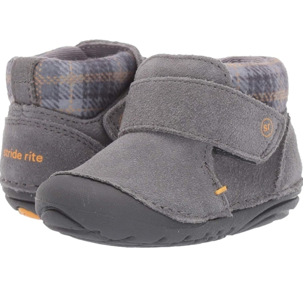 Soft Motion Baby and Toddler Boys Oakley Fashion B